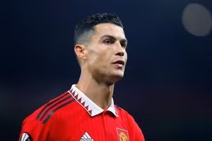 Ronaldo đứng trước nguy cơ bị Man United khởi kiện vì những phát ngôn không đúng mực.