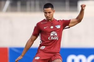 Hoàng tử Brunei - Faiq Bolkiah ghi bàn thắng đầu tiên tại Thai League.