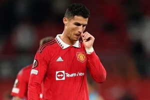 Ronaldo vẫn chưa thể ra đi tìm bến đỗ mới như mơ ước.