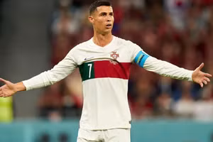 Ronaldo gây thất vọng khi có những phản ứng thái quá với HLV Bồ Đào Nha.