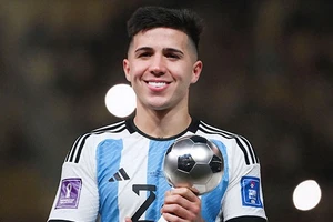 Enzo Fernandez chưa có ý định tới Man United và Liverpool.