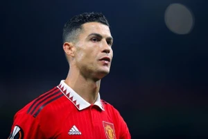 Ronaldo liên tục gây chú ý với vụ lùm xùm với Man United.