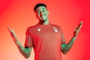 Jesse Lingard hào hứng khi gia nhập Nottingham Forest.