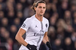 Adrien Rabiot của Juventus rơi vào tầm ngắm của MU.