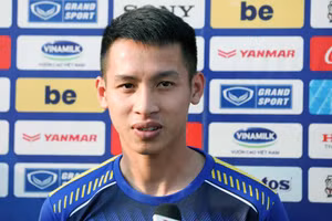  Đỗ Hùng Dũng chưa nghĩ tới chuyện xuất ngoại sau ngôi vô địch V.League.