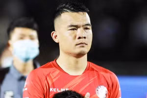 Sầm Ngọc Đức và Ngô Hoàng Thịnh viết tâm thư chia tay câu lạc bộ TPHCM