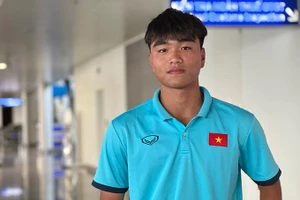 Công Phương quyết tâm cùng đồng đội giành vé vào chung kết U16 Đông Nam Á.