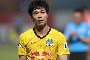 Công Phượng sớm chia tay V.League 2022 vì chấn thương.