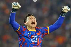 Đặng Văn Lâm được báo chí Hàn Quốc ngợi khen sau trận thắng Malaysia.