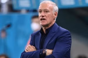 HLV tuyển Pháp đánh giá cao Messi trước trận chung kết World Cup.