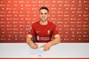 Diogo Jota gia hạn thành công với Liverpool.