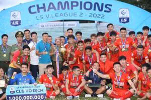 Công An Nhân Dân được lấy tên là Công an Hà Nội ở V.League 2013.