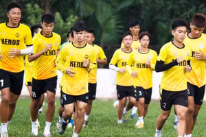 U21 Gia Định bị loại ở giải U21 quốc gia vì gian lận cầu thủ.