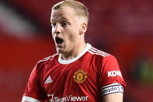 Van de Beek lọt mắt xanh của Inter Milan.