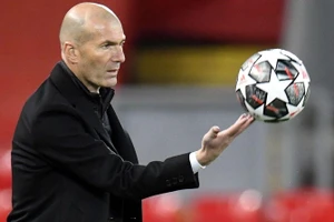 HLV Zidane dẫn dắt đội tuyển Pháp vào năm 2023.