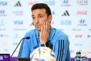 HLV Lionel Scaloni tự hào khi cùng các học trò vô địch World Cup 2022.