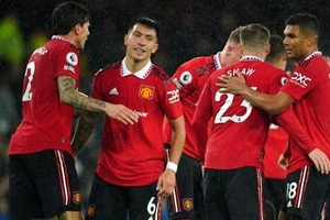 CLB Man United được giới ông chủ rao bán với giá 9 tỉ bảng.