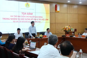 Quang cảnh buổi tọa đàm.