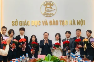 Giám đốc Sở GD&ĐT Hà Nội động viên các học sinh của thành phố dự kỳ thi chọn đội tuyển dự thi quốc tế năm 2024.