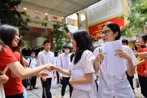 Gần 106.000 thí sinh Hà Nội đã hoàn thành kỳ thi vào lớp 10 năm 2024.