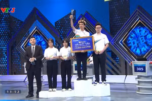 Đặng Duy Khánh giành vòng nguyệt quế thi tuần Olympia.