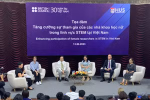 Diễn đàn tăng cường tham gia của các nhà khoa học nữ trong lĩnh vực stem.