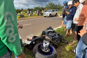 Xe mô tô phân khối lớn do thiếu niên C. cầm lái. (Ảnh: TT)