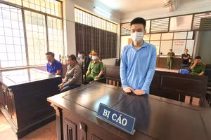 Bị cáo Vi Hoàng Lâm tại phiên xét xử sơ thẩm (ảnh: SĐ).