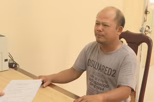 Đối tượng Đào Duy Tân tại cơ quan Công an (ảnh: SĐ).