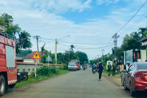 Khu vực trước cổng UBND xã Ea Tiêu (ảnh: PV).