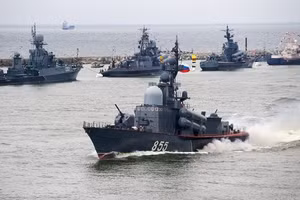 Các tàu chiến của hải quân Nga trong một cuộc tập trận ở Biển Baltic