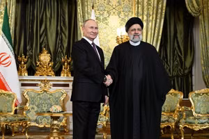 Tổng thống Nga Vladimir Putin tiếp đón Tổng thống Iran Ebrahim Raisi, ngày 7/12/2023