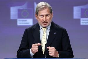 Ủy viên Ủy ban ngân sách của EU, ông Johannes Hahn