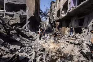 Các tòa nhà bị phá hủy bởi các cuộc dội bom của Israel tại trại Nuseirat, miền Trung Gaza, ngày 8/6/2024