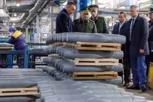 Nga sản xuất ra 12.320 quả đạn pháo mỗi ngày