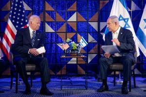 Tổng thống Mỹ Joe Biden (trái) và Thủ tướng Israel Benjamin Netanyahu