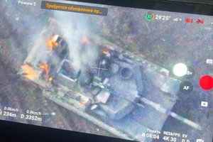 Một trong những chiếc xe tăng M1- Abrams mà Mỹ cung cấp cho Ukraine đã bị quân đội Nga phá hủy