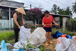 Công tác phòng chống bão số 4 đang được người dân tỉnh Quảng Nam tích cực triển khai.
