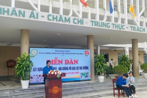 Tiểu phẩm phòng chống bạo lực học đường của Trường THPT Nguyễn Văn Thoại (TP. Đà Nẵng). 