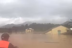 Ngập nặng ở huyện miền núi Đakrông, Quảng Trị.