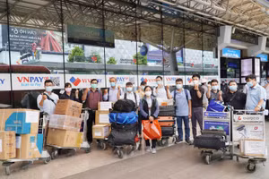 Đội phản ứng nhanh Bệnh viện Chợ Rẫy lên đường "chia lửa" cùng Bắc Giang. Ảnh: BV Chợ Rẫy.