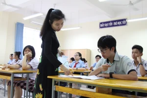 Thí sinh tại TP.HCM dự thi vào lớp 10 năm học 2020-2021. Ảnh Tuấn Anh