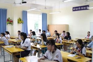 Thí sinh tại TP.HCM dự thi vào lớp 10 công lập năm học 2020-2021. Ảnh minh họa Tuấn Anh
