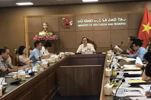 Bộ trưởng Phùng Xuân Nhạ chủ trì phiên họp nghiệm thu