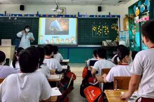 Nhiều trường ở TPHCM đã hợp đồng với các giáo viên thỉnh giảng trong khi chờ tuyển dụng.