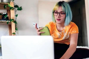 Gen Z bất an tài chính hơn các thế hệ trước.