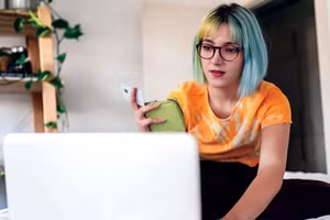 Gen Z bất an tài chính hơn các thế hệ trước.