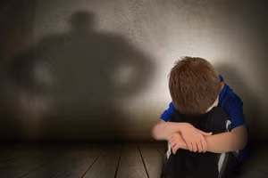 Bất kể trẻ em trai hay gái đều có thể bị xâm hại tình dục. Ảnh minh hoạ