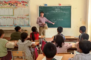 Lớp học ở bản Suối Tôn, xã Phú Sơn (Quan Hóa, Thanh Hóa).