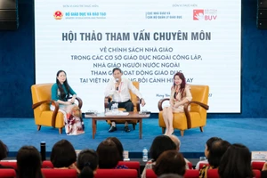 TS Vũ Minh Đức phát biểu tại Hội thảo tham vấn chuyên môn về chính sách nhà giáo trong các cơ sở giáo dục NCL, nhà giáo người nước ngoài tham gia hoạt động giáo dục tại Việt Nam trong bối cảnh hiện nay.